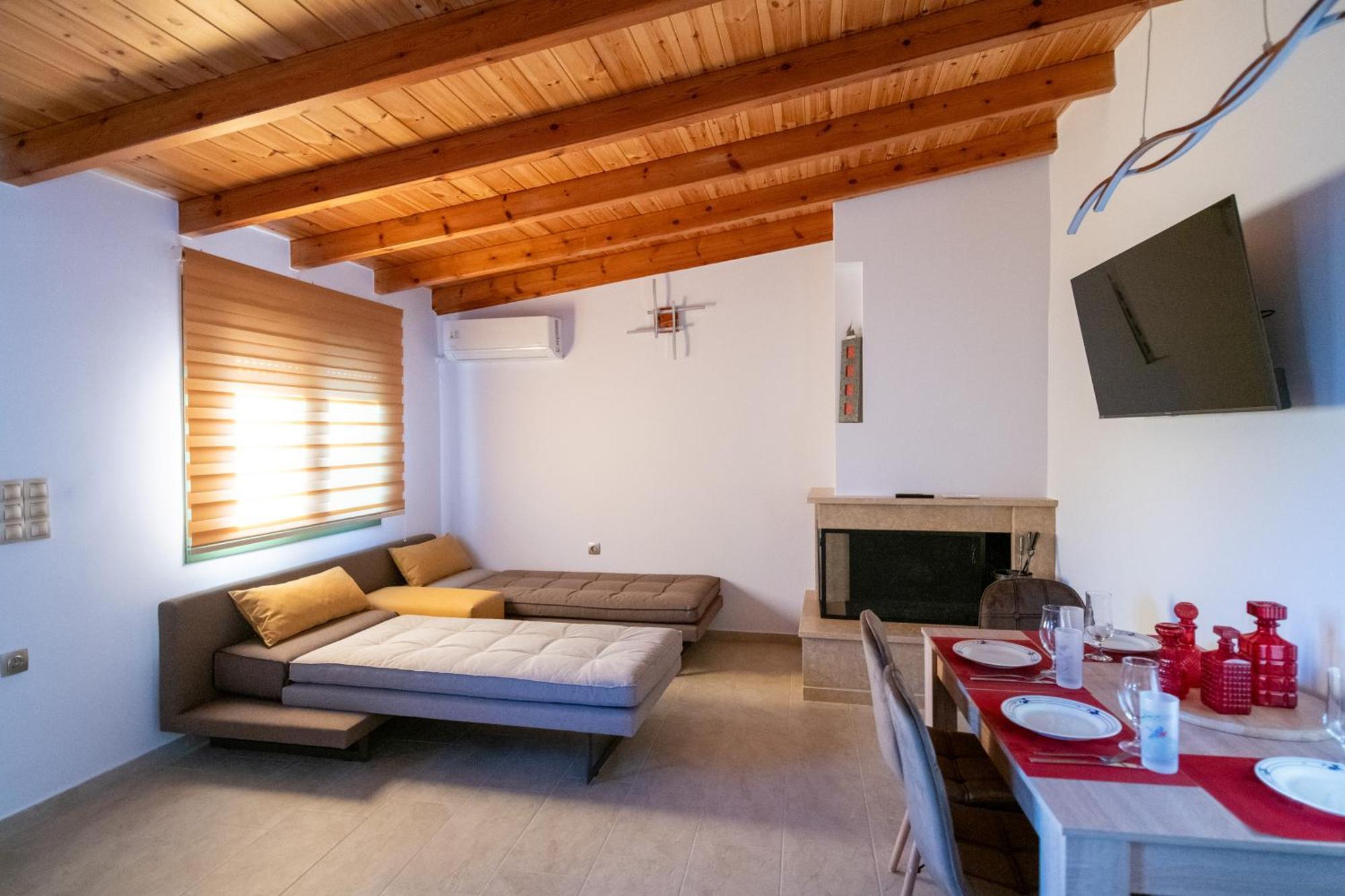 House By The Sea Villa Aigio Exteriör bild
